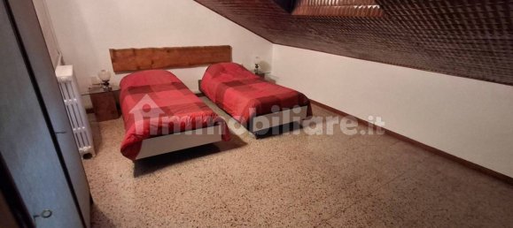 Вилла с 6 спальнями в Роветта, Италия № 102715 41