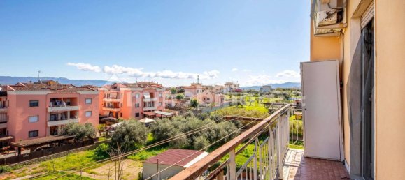 3 bedrooms Apartment in Rome, Italy No. 213694 4