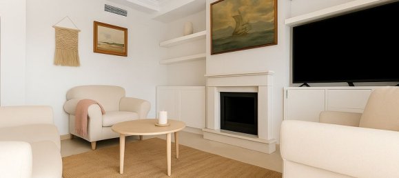 3 bedrooms Townhouse in Estepona, Spain No. 183904 9