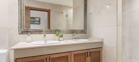 3 bedrooms Townhouse in Estepona, Spain No. 183904 21