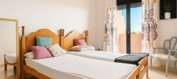 3 bedrooms Townhouse in Estepona, Spain No. 183904 22