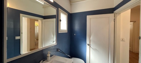 3 Schlafzimmer Wohnung in Florence, Italy, Nr. 331266 8