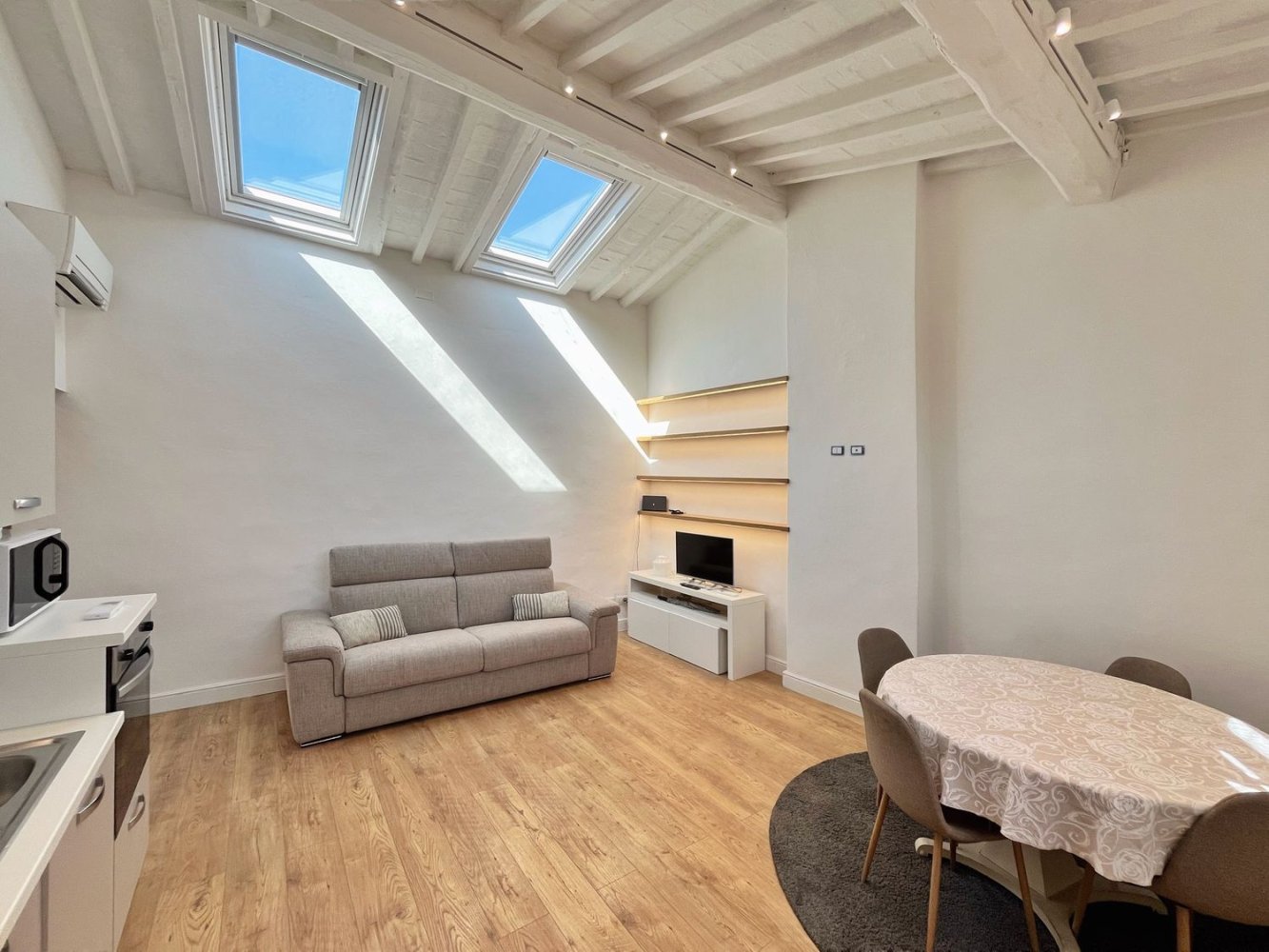 3 Schlafzimmer Wohnung in Florence, Italy, Nr. 331266