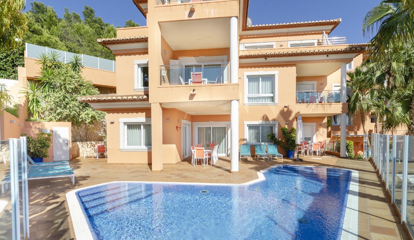Apartamento de 9 dormitorios en Benitachell, Spain No. 8284