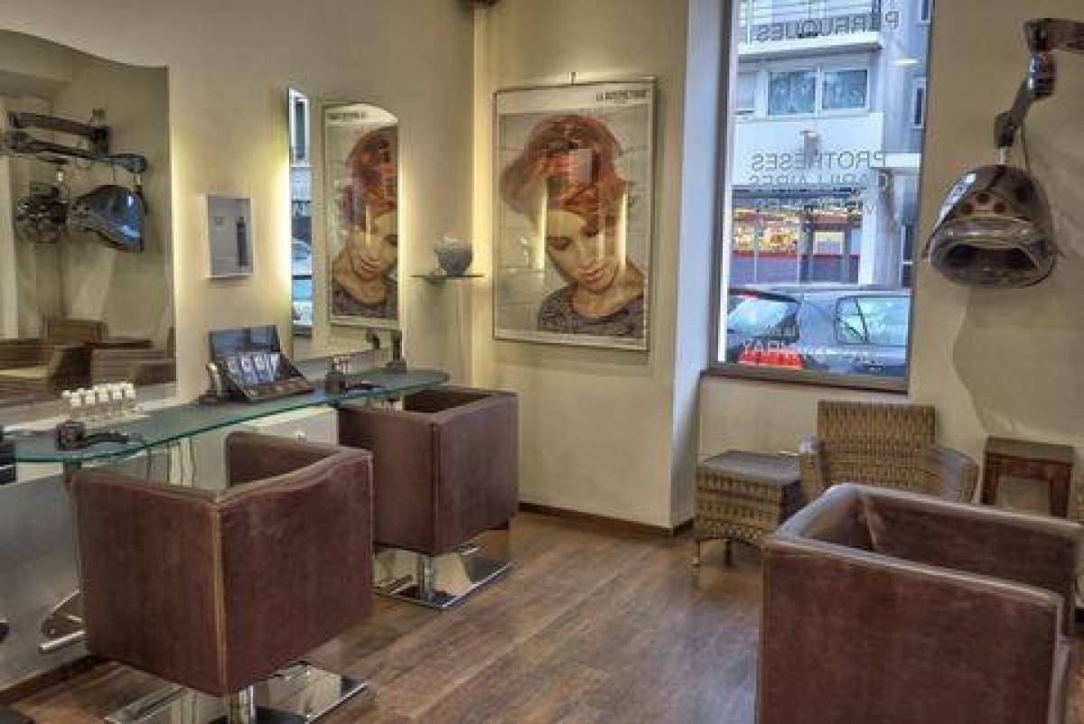 50m² Office in Roanne, France No. 19932