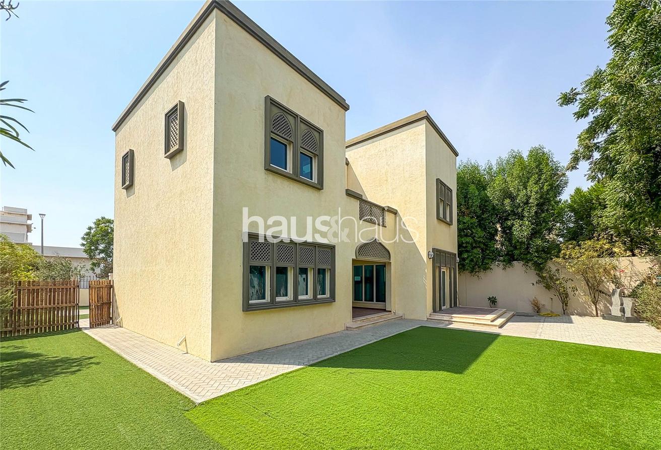3 Schlafzimmer Villa in Jumeirah Park, UAE, Nr. 99726