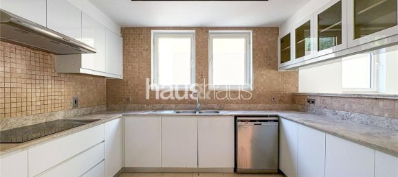 3 Schlafzimmer Villa in Jumeirah Park, UAE, Nr. 99726 2