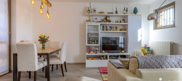 Apartamento de 1 dormitorio en Saronno, Italy No. 2339 33