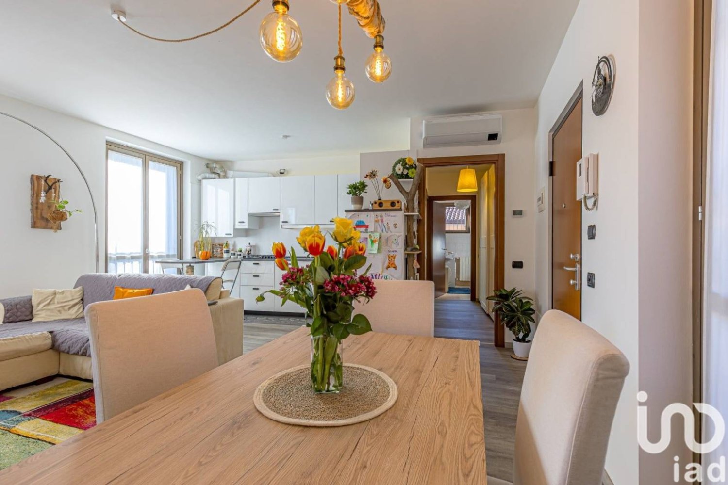 Apartamento de 1 dormitorio en Saronno, Italy No. 2339