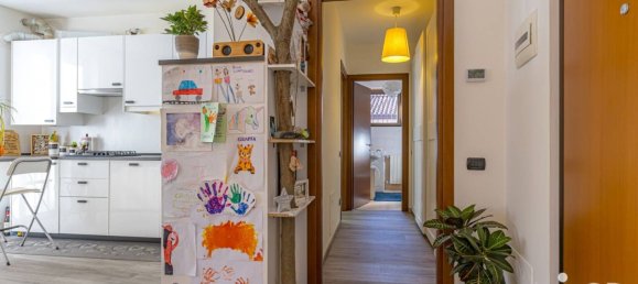 Apartamento de 1 dormitorio en Saronno, Italy No. 2339 40