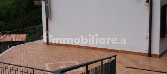 3 Schlafzimmer Wohnung in Neirone, Italy, Nr. 178185 5