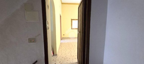 1 bedroom Apartment in Palermo, Italy No. 272064 3