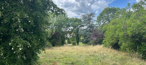  Land in Cote-d'Or, France No. 289895 3