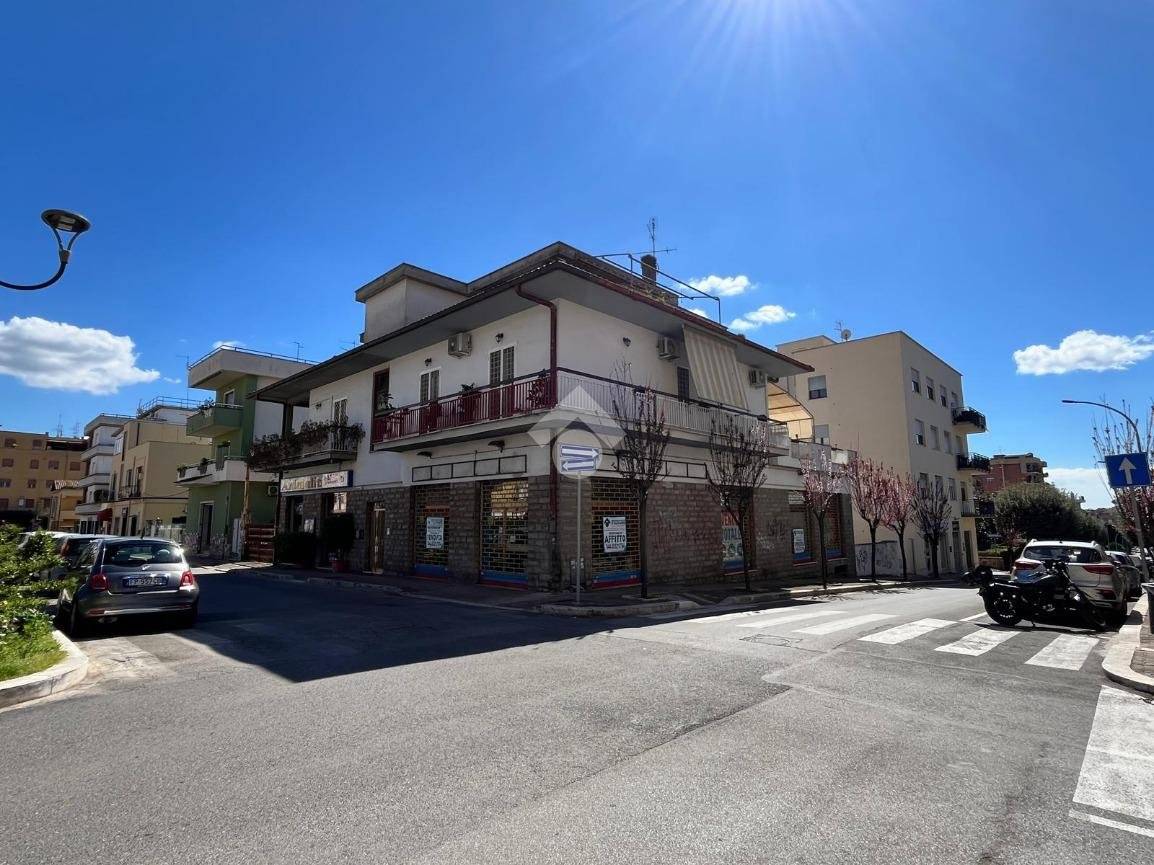 160m² Commercial property in Aprilia, Italy No. 47716