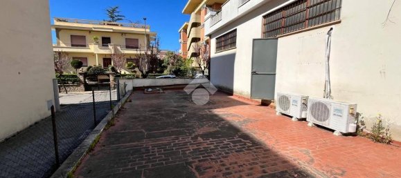 160m² Commercial property in Aprilia, Italy No. 47716 4