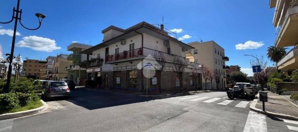 160m² Commercial property in Aprilia, Italy No. 47716 8