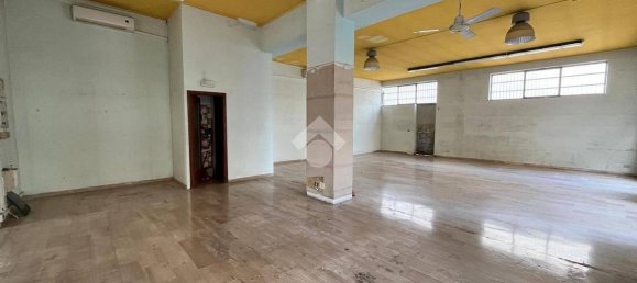 160m² Commercial property in Aprilia, Italy No. 47716 13