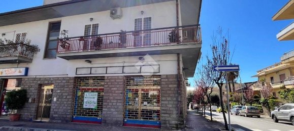160m² Commercial property in Aprilia, Italy No. 47716 10