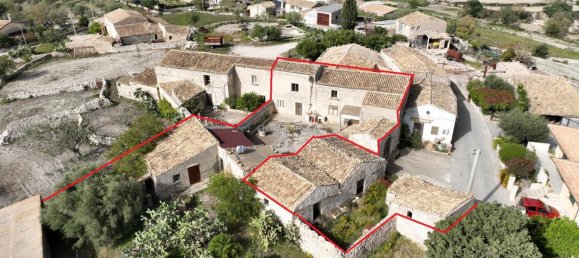 15 rooms House in Modica, Italy No. 235893 4