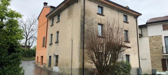 Casa de 6 habitaciónes en Lugagnano Val d'Arda, Italy No. 165568 5