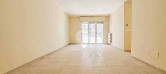 3 bedrooms Apartment in Alba Adriatica, Italy No. 272741 3