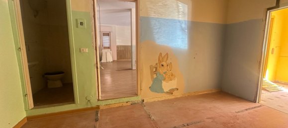 Armazém de 4 divisões em Imperia, Italy N.º 128726 4