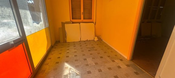 Armazém de 4 divisões em Imperia, Italy N.º 128726 12