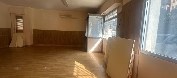 Armazém de 4 divisões em Imperia, Italy N.º 128726 11