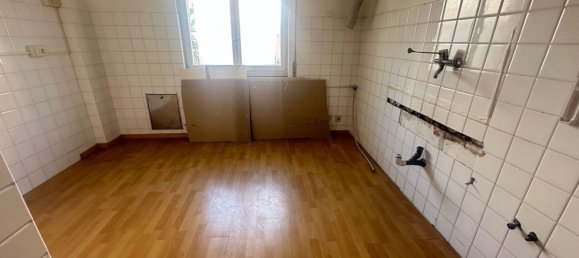 Armazém de 4 divisões em Imperia, Italy N.º 128726 3