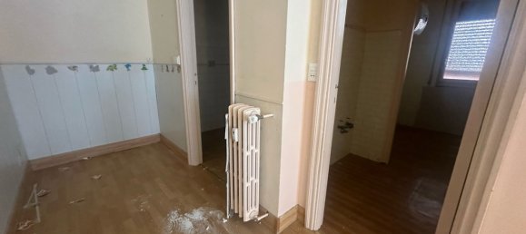 Armazém de 4 divisões em Imperia, Italy N.º 128726 10