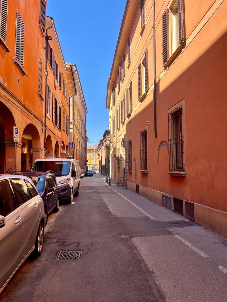 2 bedrooms Apartment in Bologna, Italy No. 389732