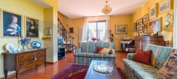 Villa de 3 dormitorios en Rignano sull'Arno, Italy No. 49239 8