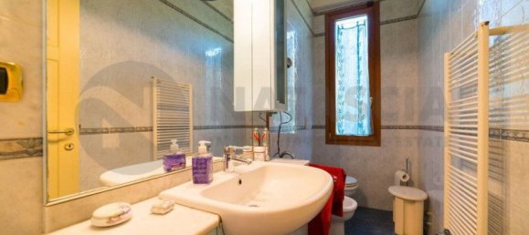 Villa de 3 dormitorios en Rignano sull'Arno, Italy No. 49239 23