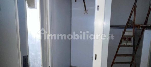 Коммерческая недвижимость с 3 комнатами в Альпиньяно, Италия № 324640 8