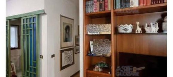 3 rooms Apartment in Rome, Italy No. 189831 6
