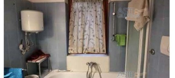 3 rooms Apartment in Rome, Italy No. 189831 26