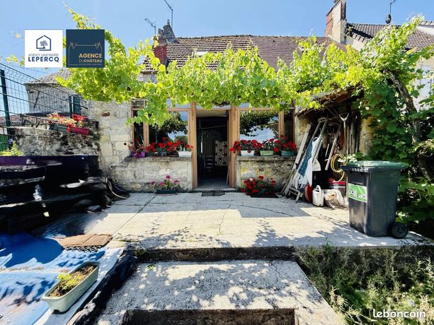 Casa de 2 dormitorios en La Ferte-Milon, France No. 304944