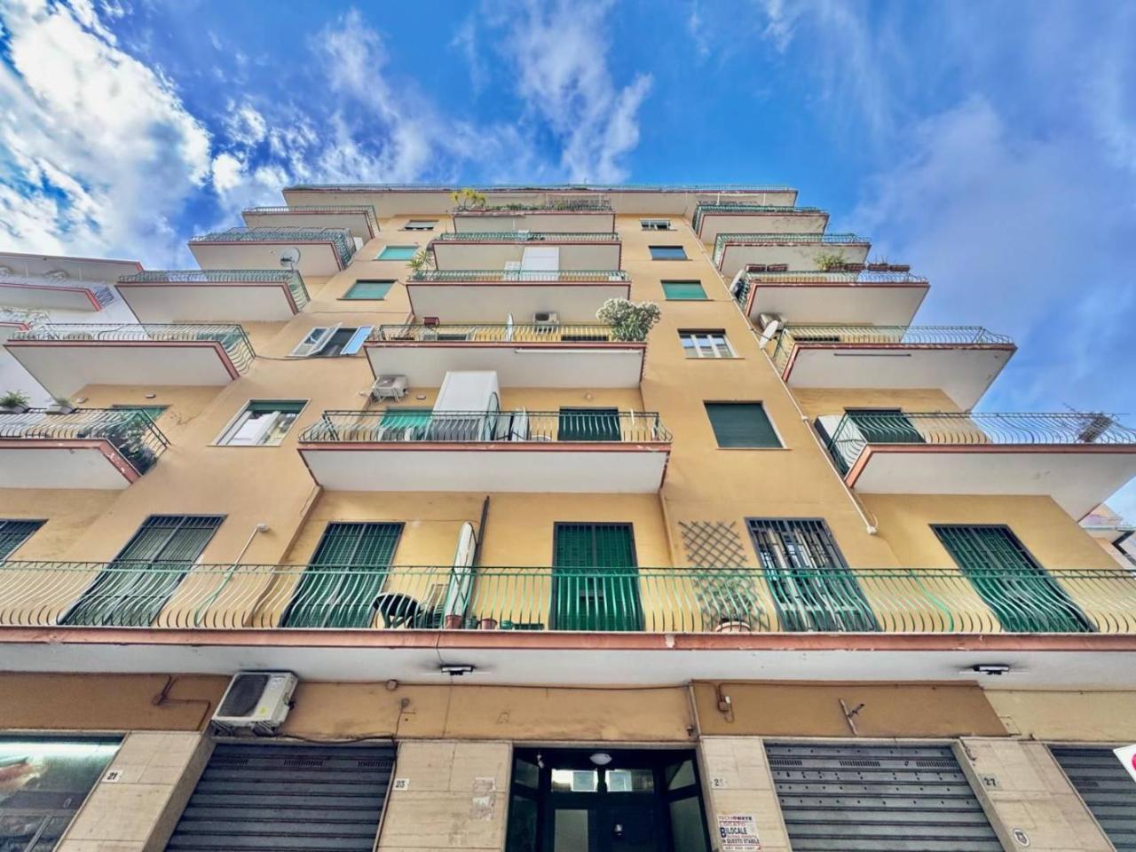2 rooms Apartment in Naples, Italy No. 29717