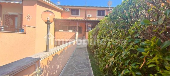 4 bedrooms Villa in Rome, Italy No. 14658 25