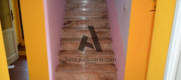 6 Schlafzimmer Wohnung in Faenza, Italy, Nr. 93590 6