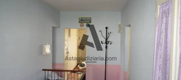 6 Schlafzimmer Wohnung in Faenza, Italy, Nr. 93590 8