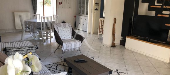 Дом с 3 спальнями в Озуар-ла-Феррьер, Франция № 188105 2