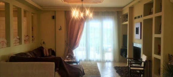 3 Schlafzimmer Gewerbliche Immobilie in Epanomi, Greece, Nr. 4417 11