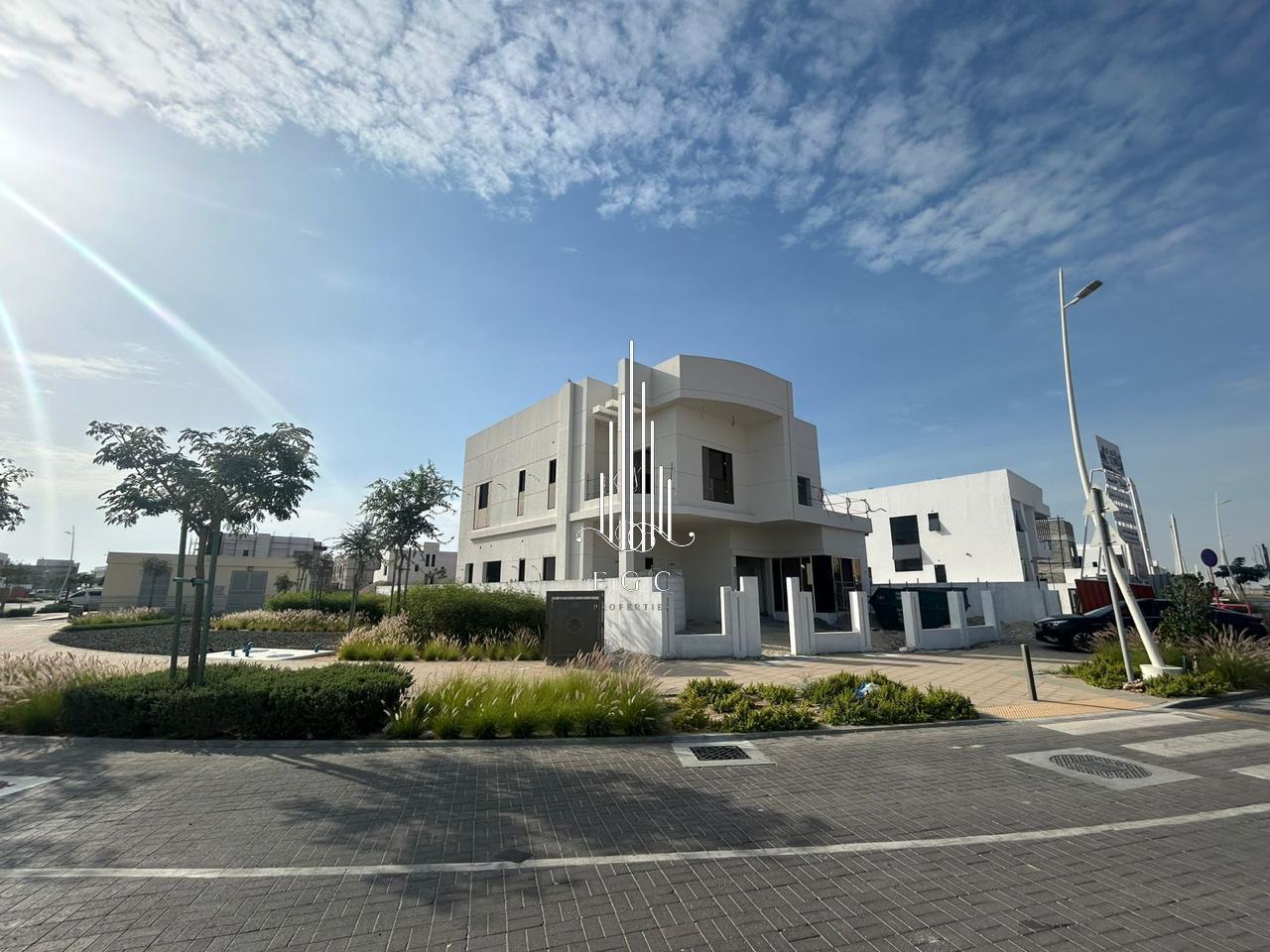 5 bedrooms Villa in Yas Island, UAE No. 39307