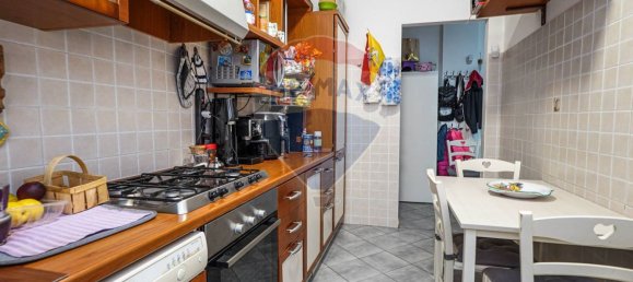 Квартира с 2 спальнями в Беллуско, Италия № 270500 15