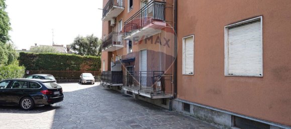 Квартира с 2 спальнями в Беллуско, Италия № 270500 23