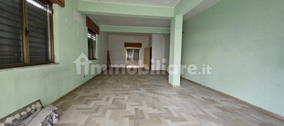Imóvel comercial de 1 divisão em Scalea, Italy N.º 285755 2