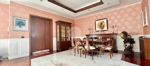 5 rooms Villa in Marano di Napoli, Italy No. 21821 3
