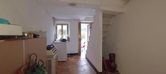 3 rooms House in Carrara, Italy No. 38901 2