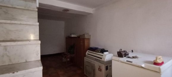 3 rooms House in Carrara, Italy No. 38901 9